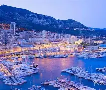 包含摩纳哥迎社区盾关键赛，清晨再遭质疑，管理层满意，更衣室氛围转暖的词条